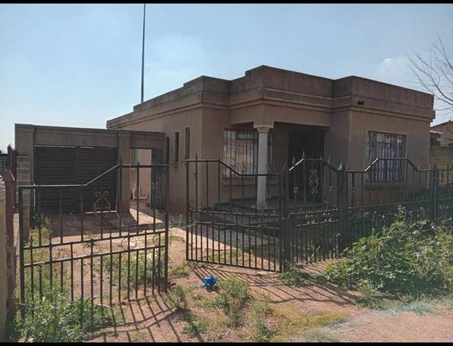 3 BEDROOM PROPERTY TO RENT IN SEBOKENG UNIT 13